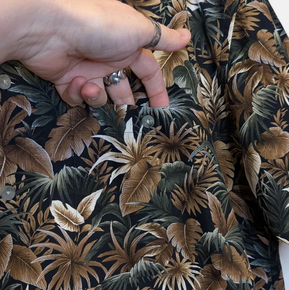 Vintage Pierre Cardin Hawaiian Shirt Tropical Print Cotton Made in Korea Resort - Picture 7 of 12